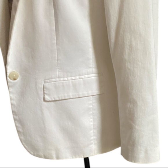Banana Republic Classic Cream Blazer - Picture 4 of 6